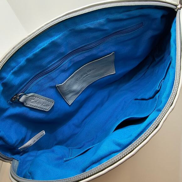 Calvin Klein Pebbled Leather Tote Bag With Wrist Strap - Picture 3 of 6